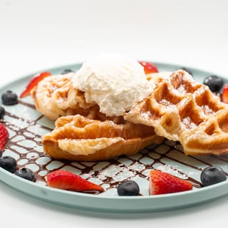 Croffle w/Mixed Berries